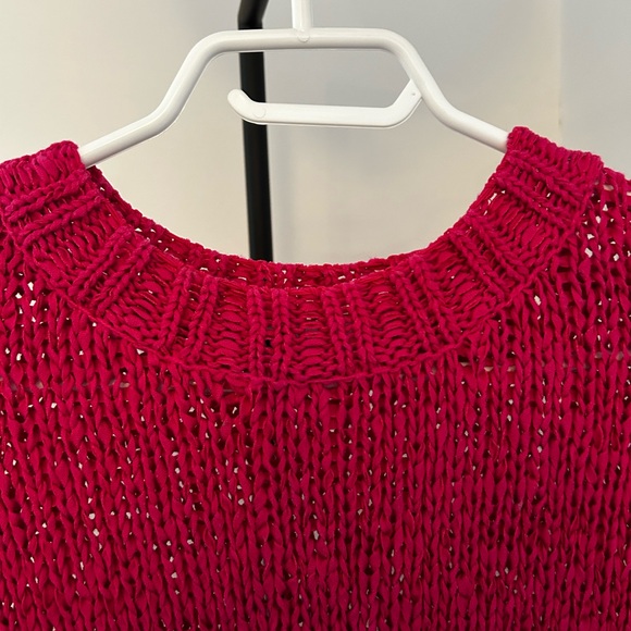 Zara Hot Pink Textured Knit Sweater Crew Neck – Size L - Picture 4 of 5